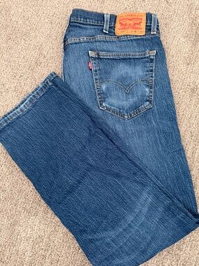Men’s Levi's Blue Denim Jeans with Tan Leather Patch